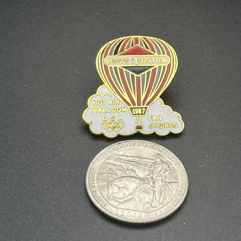 1988 Seoul Summer Olympics Briggs & Stratton Hot Air Balloon‎ Lapel Hat Pin